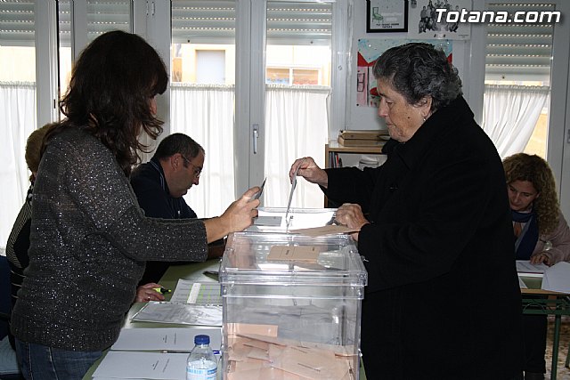 Elecciones 20n en Totana - 25