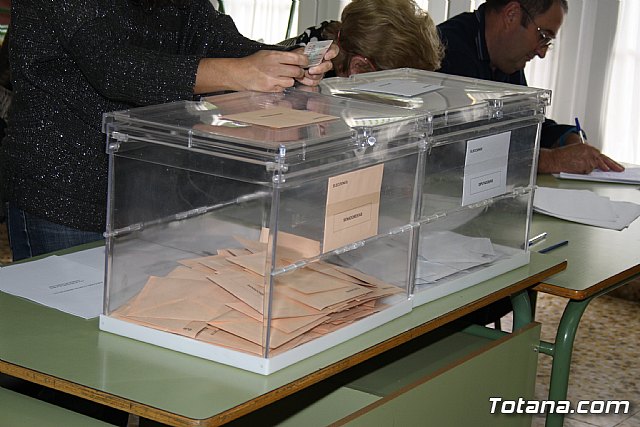 Elecciones 20n en Totana - 34