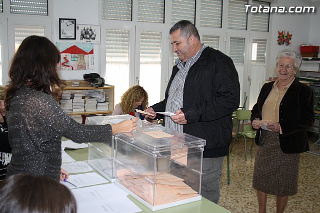 Elecciones 20n en Totana - 36