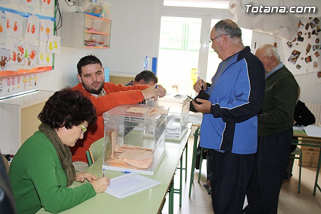 Elecciones 20n en Totana - 47