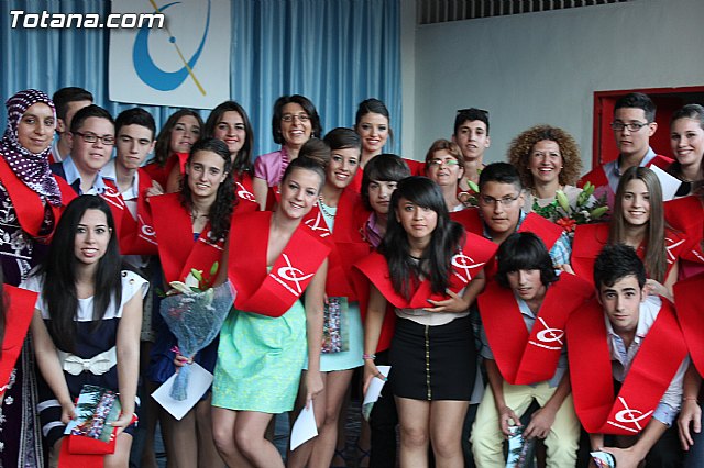 IES Juan de la Cierva y Codorniu. Graduacin 4 ESO. Promocin 2009 - 2013 - 277