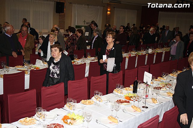 Se recaudan 6.500  en la cena contra el cncer a la que asistieron 500 personas - 16