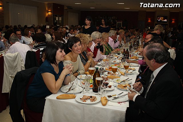 Se recaudan 6.500  en la cena contra el cncer a la que asistieron 500 personas - 17