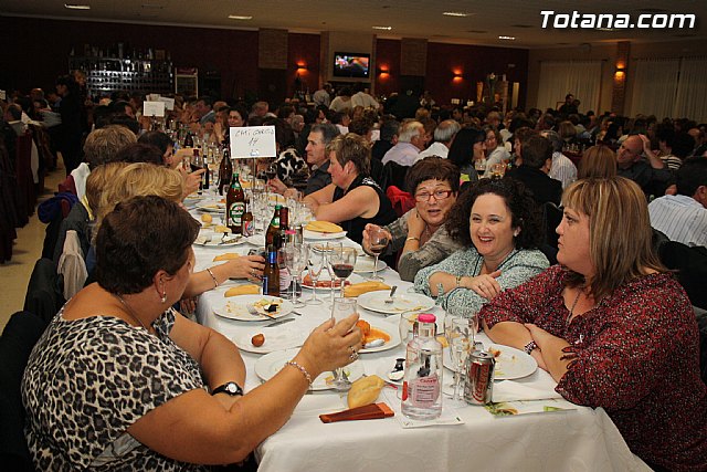 Se recaudan 6.500  en la cena contra el cncer a la que asistieron 500 personas - 32
