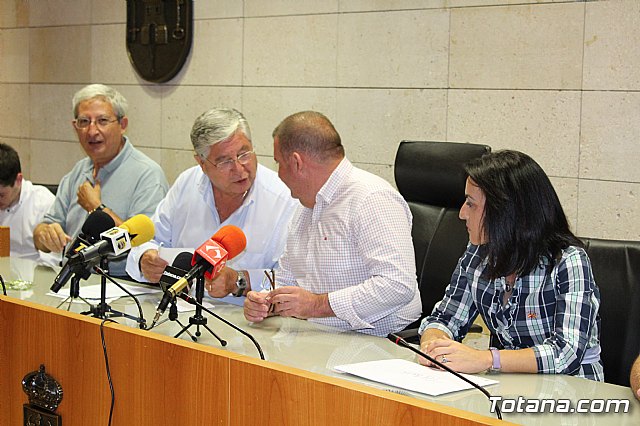 Nueva Junta Local de la Asociacin Espaola contra el Cncer (AECC) - 10