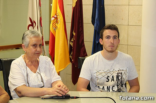 Nueva Junta Local de la Asociacin Espaola contra el Cncer (AECC) - 13