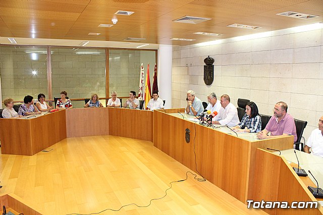 Nueva Junta Local de la Asociacin Espaola contra el Cncer (AECC) - 18