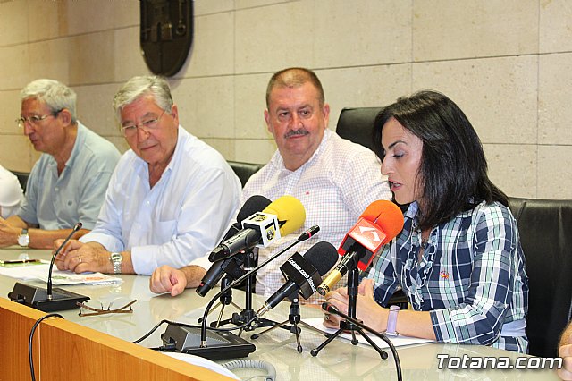 Nueva Junta Local de la Asociacin Espaola contra el Cncer (AECC) - 25