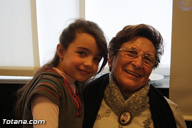 Comida solidaria a beneficio de la Asociacin de Familiares y Afectados de Lipodistrofias (AELIP) - 2013 - 16