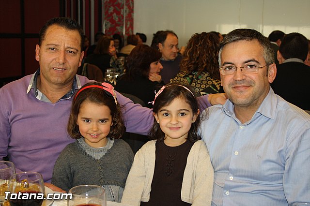 Comida solidaria a beneficio de la Asociacin de Familiares y Afectados de Lipodistrofias (AELIP) - 2013 - 48