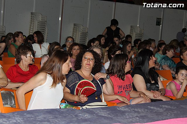 Desfile solidario de lencera y bao a beneficio de AFACMUR - 8