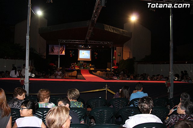 Desfile solidario de lencera y bao a beneficio de AFACMUR - 10