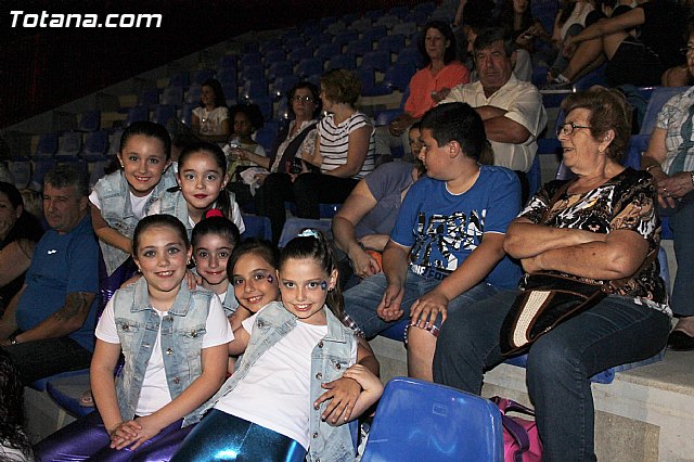 Desfile solidario de lencera y bao a beneficio de AFACMUR - 14