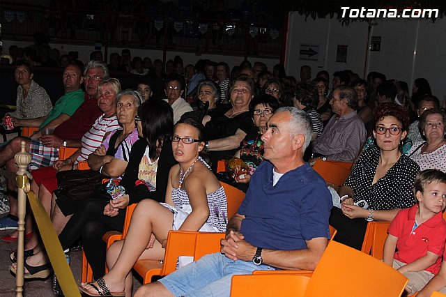 Desfile solidario de lencera y bao a beneficio de AFACMUR - 17