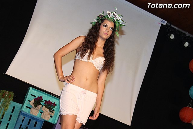 Desfile solidario de lencera y bao a beneficio de AFACMUR - 118