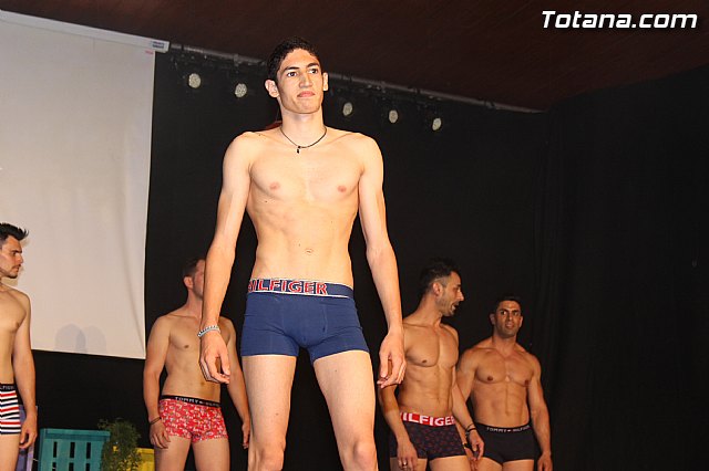 Desfile solidario de lencera y bao a beneficio de AFACMUR - 143