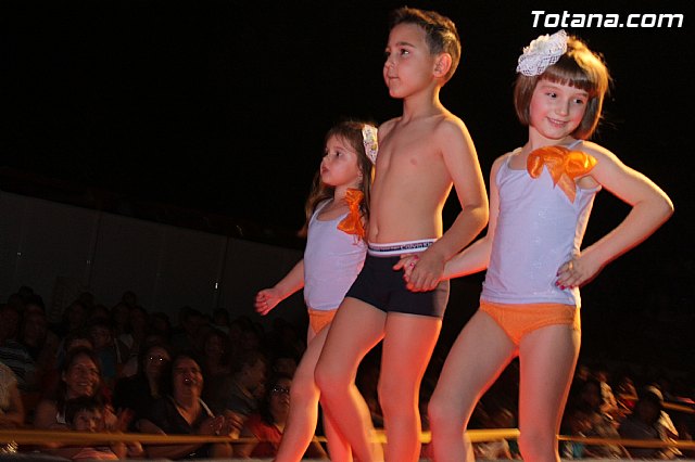 Desfile solidario de lencera y bao a beneficio de AFACMUR - 158