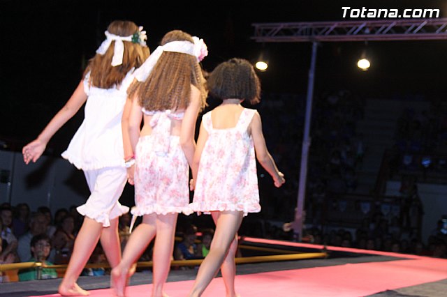 Desfile solidario de lencera y bao a beneficio de AFACMUR - 164