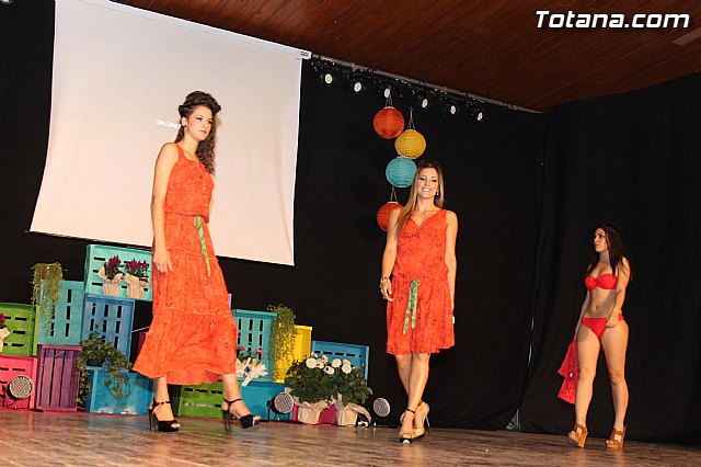 Desfile solidario de lencera y bao a beneficio de AFACMUR - 187