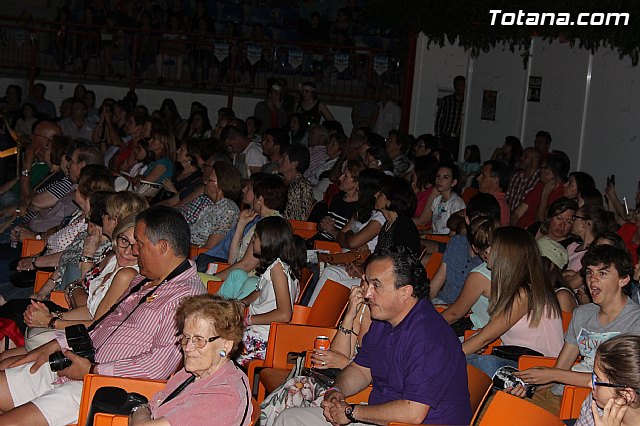 Desfile solidario de lencera y bao a beneficio de AFACMUR - 216