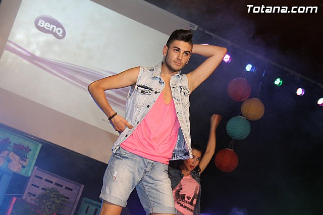 Desfile solidario de lencera y bao a beneficio de AFACMUR - 228