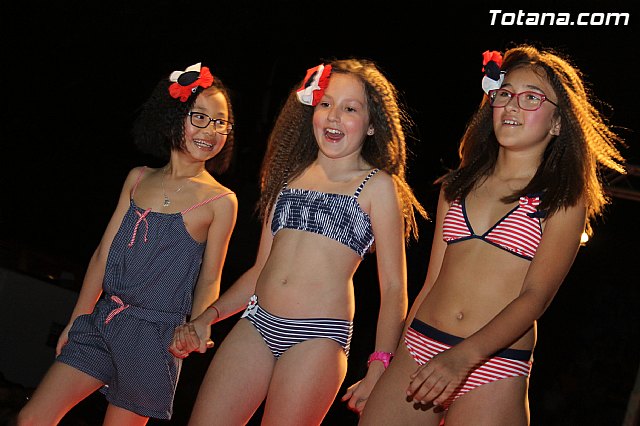 Desfile solidario de lencera y bao a beneficio de AFACMUR - 301