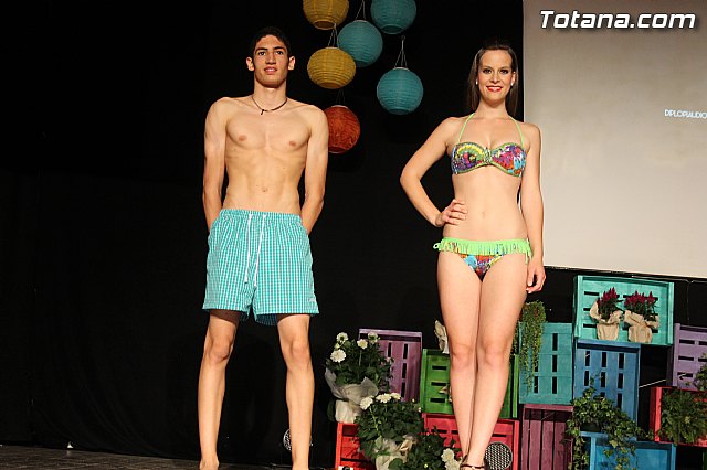 Desfile solidario de lencera y bao a beneficio de AFACMUR - 426