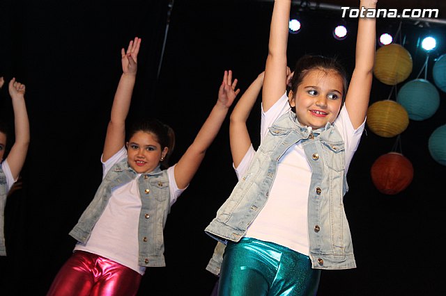 Desfile solidario de lencera y bao a beneficio de AFACMUR - 531