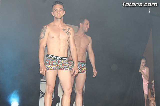 II desfile solidario a beneficio de AFACMUR - 18