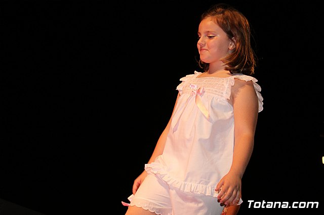 II desfile solidario a beneficio de AFACMUR - 216