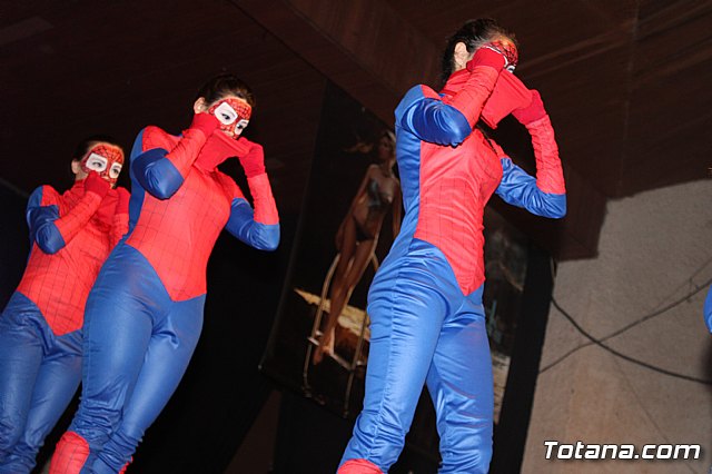 II desfile solidario a beneficio de AFACMUR - 379