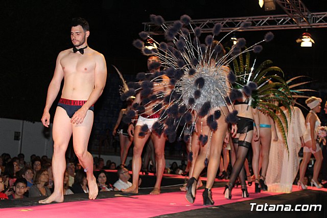 II desfile solidario a beneficio de AFACMUR - 577