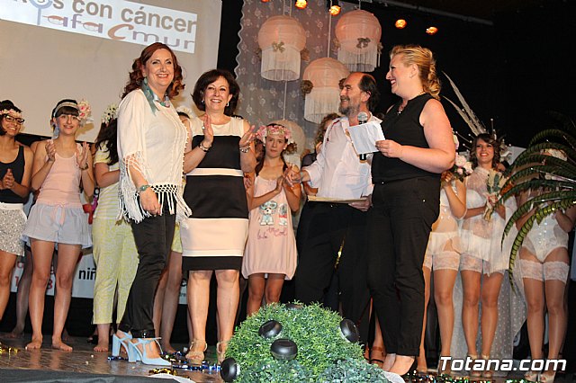 II desfile solidario a beneficio de AFACMUR - 587