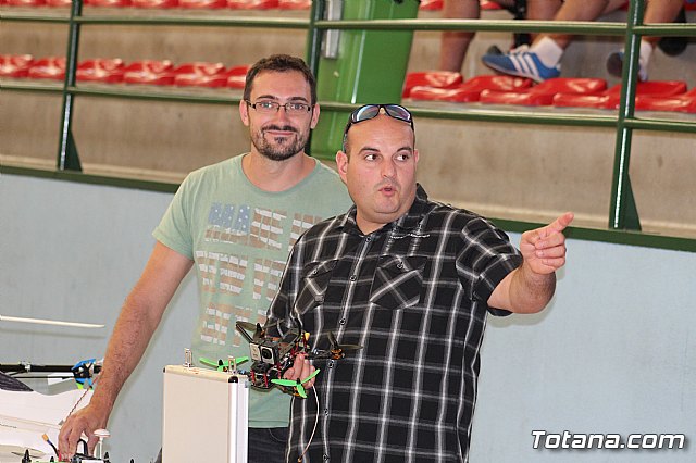 Concentracin Indoor de Aeromodelismo - 24