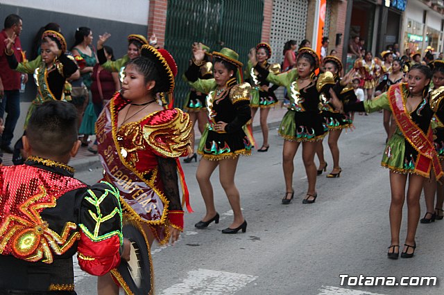 Desfile de baile. Fiestas en honor a la Virgen de la Urkupia (Bolivia) - 34