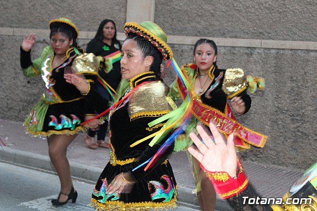 Desfile de baile. Fiestas en honor a la Virgen de la Urkupia (Bolivia) - 38
