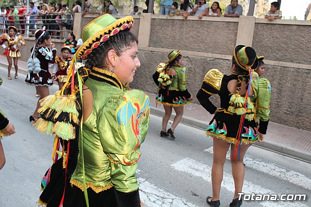 Desfile de baile. Fiestas en honor a la Virgen de la Urkupia (Bolivia) - 40