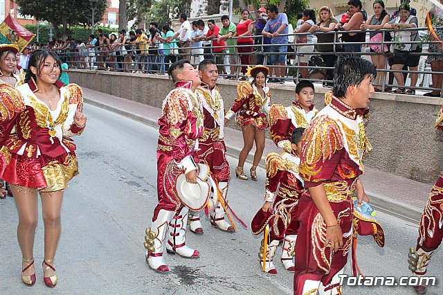 Desfile de baile. Fiestas en honor a la Virgen de la Urkupia (Bolivia) - 47