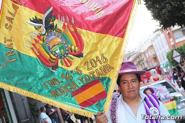 Desfile de baile. Fiestas en honor a la Virgen de la Urkupia (Bolivia) - 54