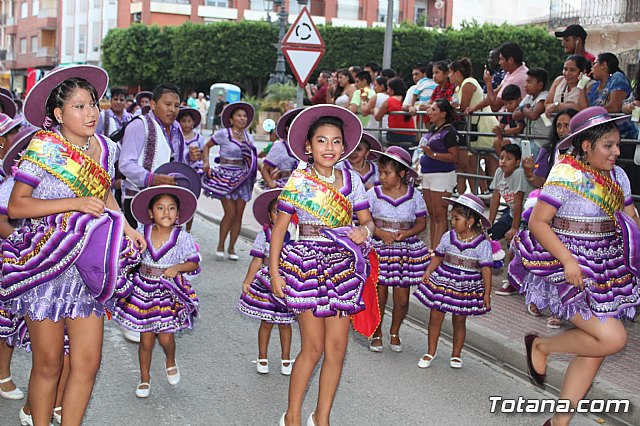 Desfile de baile. Fiestas en honor a la Virgen de la Urkupia (Bolivia) - 60