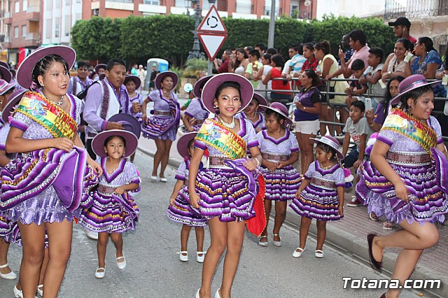 Desfile de baile. Fiestas en honor a la Virgen de la Urkupia (Bolivia) - 60