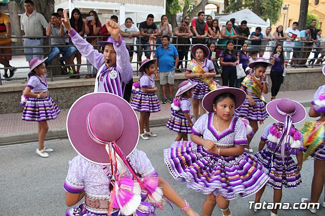 Desfile de baile. Fiestas en honor a la Virgen de la Urkupia (Bolivia) - 66