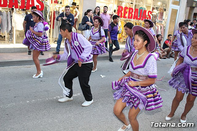 Desfile de baile. Fiestas en honor a la Virgen de la Urkupia (Bolivia) - 68