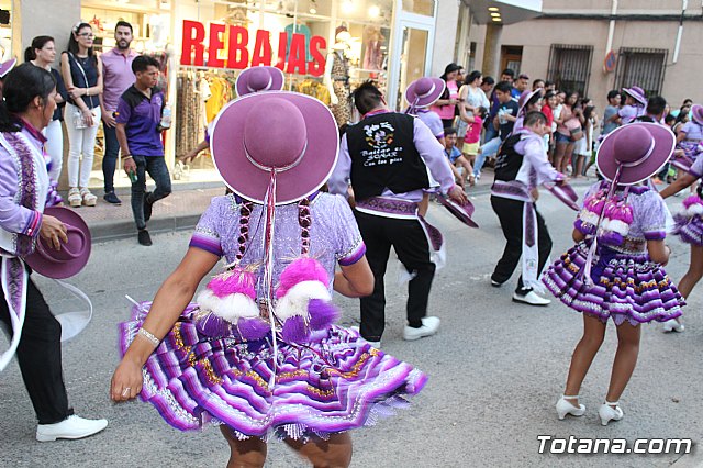Desfile de baile. Fiestas en honor a la Virgen de la Urkupia (Bolivia) - 69
