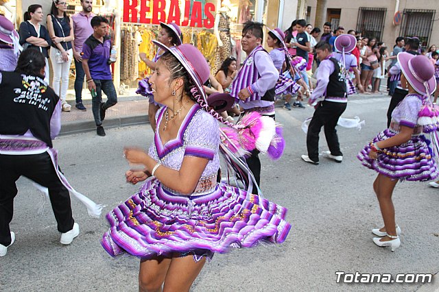 Desfile de baile. Fiestas en honor a la Virgen de la Urkupia (Bolivia) - 70