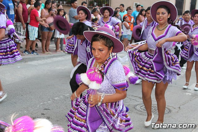 Desfile de baile. Fiestas en honor a la Virgen de la Urkupia (Bolivia) - 74