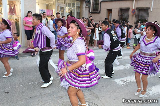 Desfile de baile. Fiestas en honor a la Virgen de la Urkupia (Bolivia) - 77