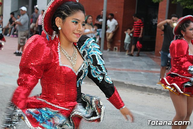 Desfile de baile. Fiestas en honor a la Virgen de la Urkupia (Bolivia) - 87