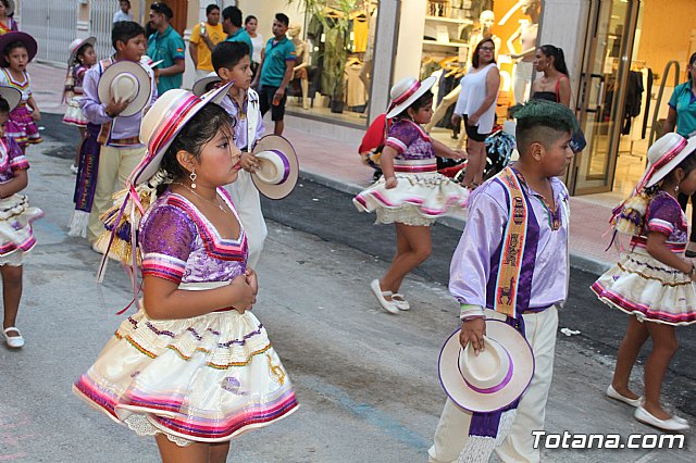 Desfile de baile. Fiestas en honor a la Virgen de la Urkupia (Bolivia) - 103