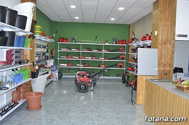 Abre sus puertas Femagro, una nueva tienda de ferretera agrcola en Totana - 32